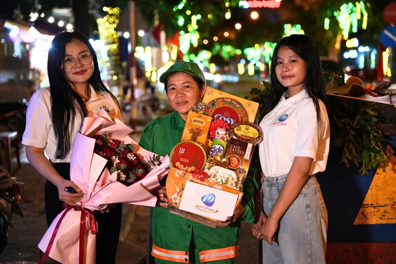 Hình ảnh dịch vụ hỗ trợ khách hàng 24/7 của đá gà cam 67